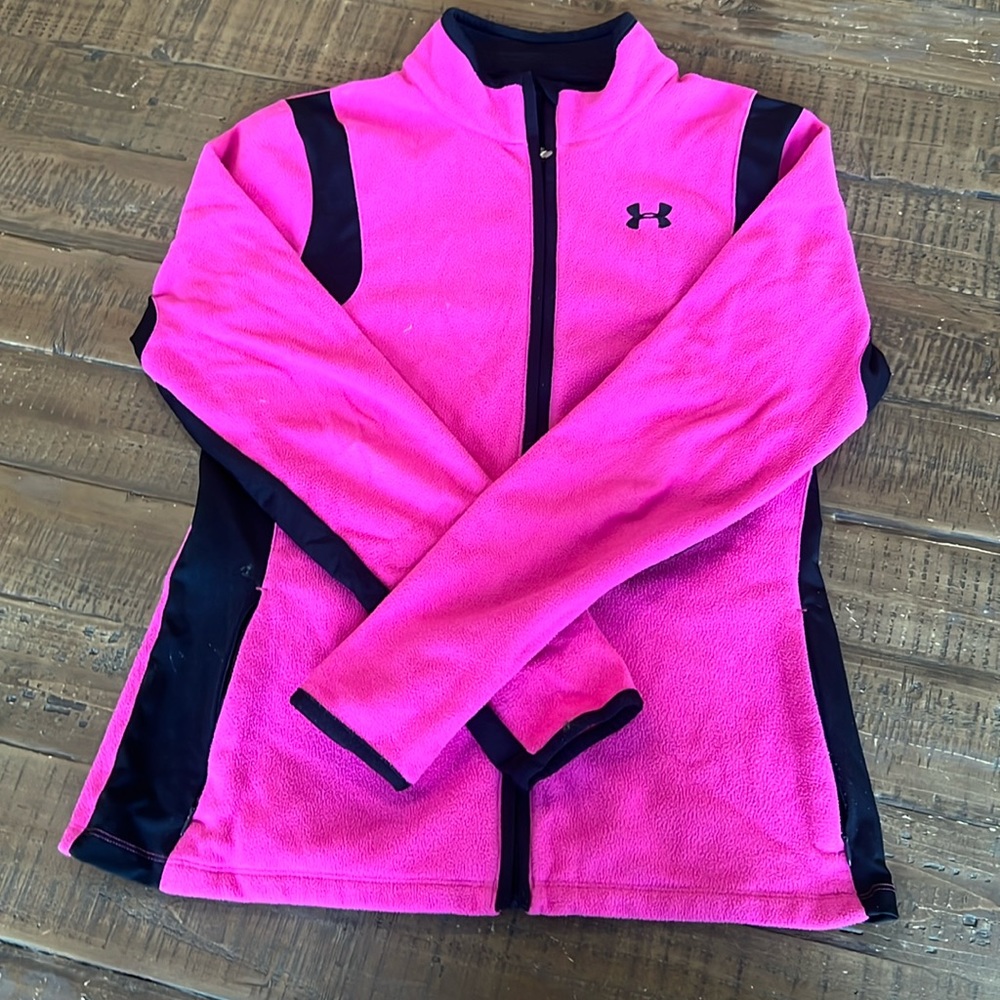 Under Armour zip up sweatshirt. Size medium.